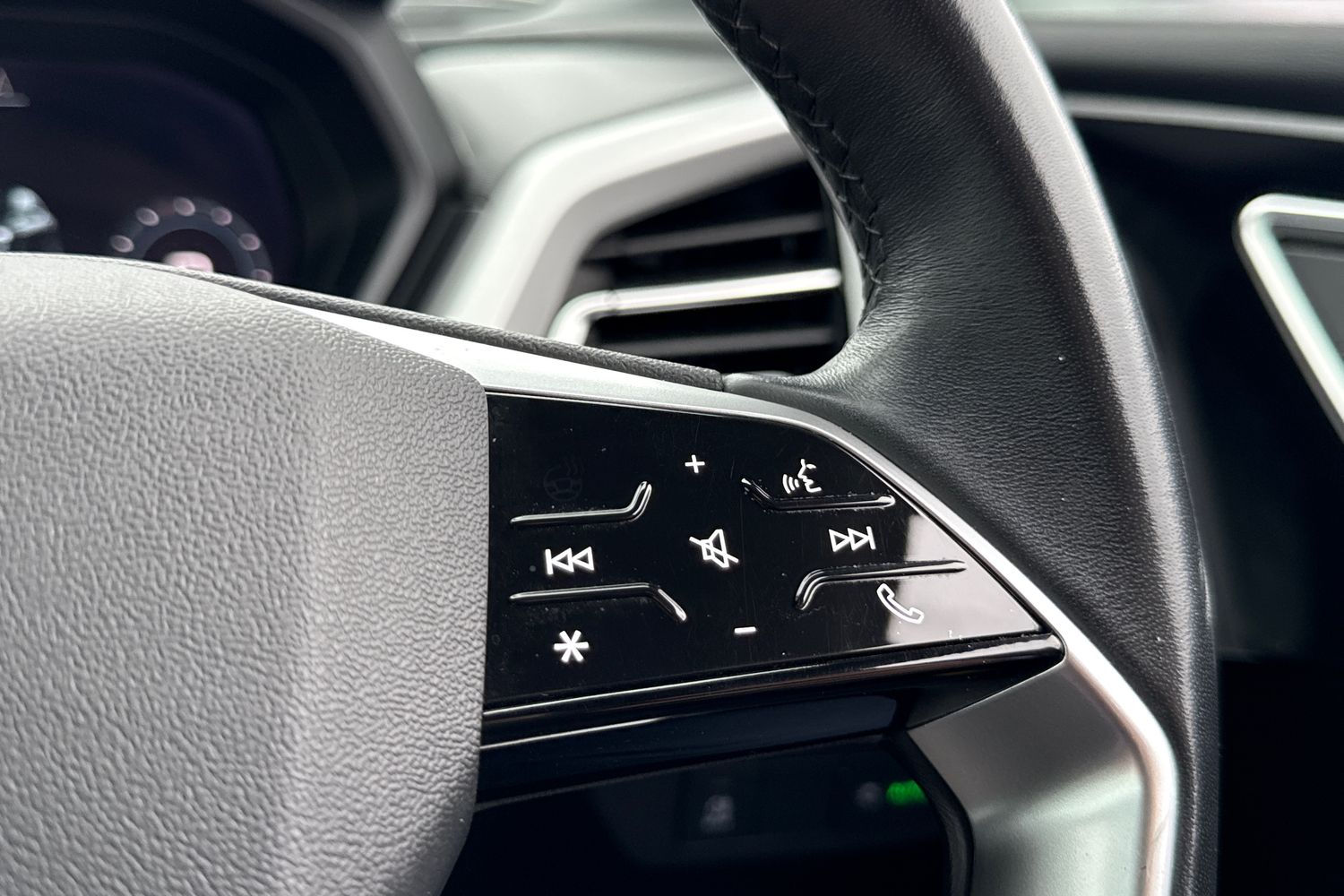 Used Audi Q4 e-tron 2023 for sale - 78107453: Photo 25