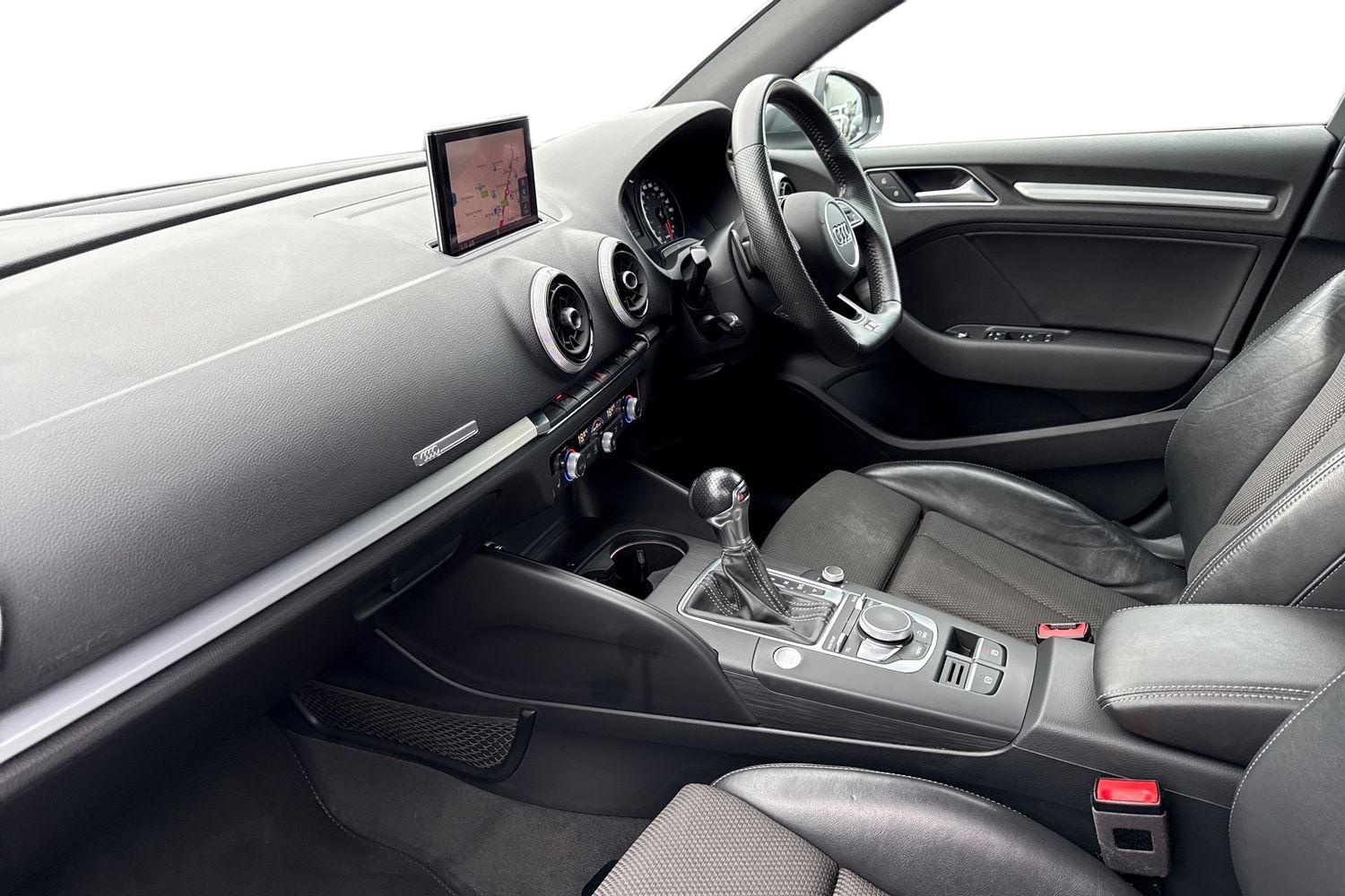 Used Audi A3 2018 for sale - 76357661: Photo 15