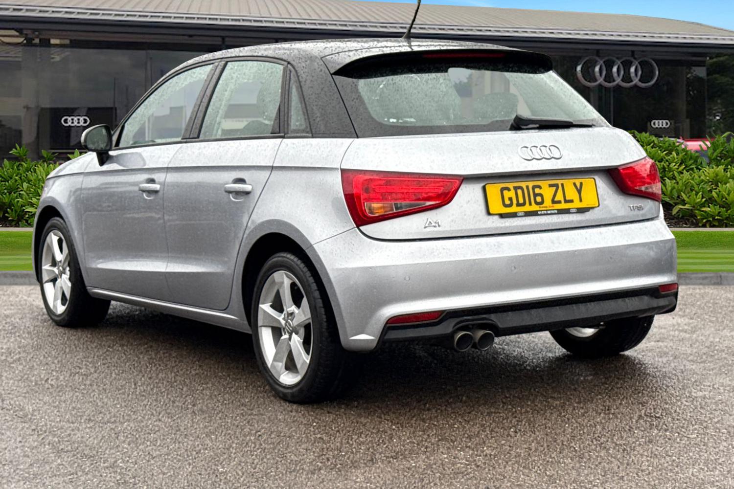 Used Audi A1 2016 for sale - 76164659: Photo 2