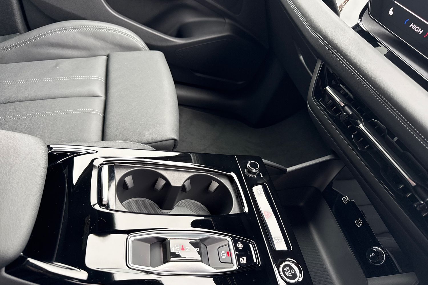 Used Audi Q6 e-tron 2025 for sale - 77194905: Photo 23