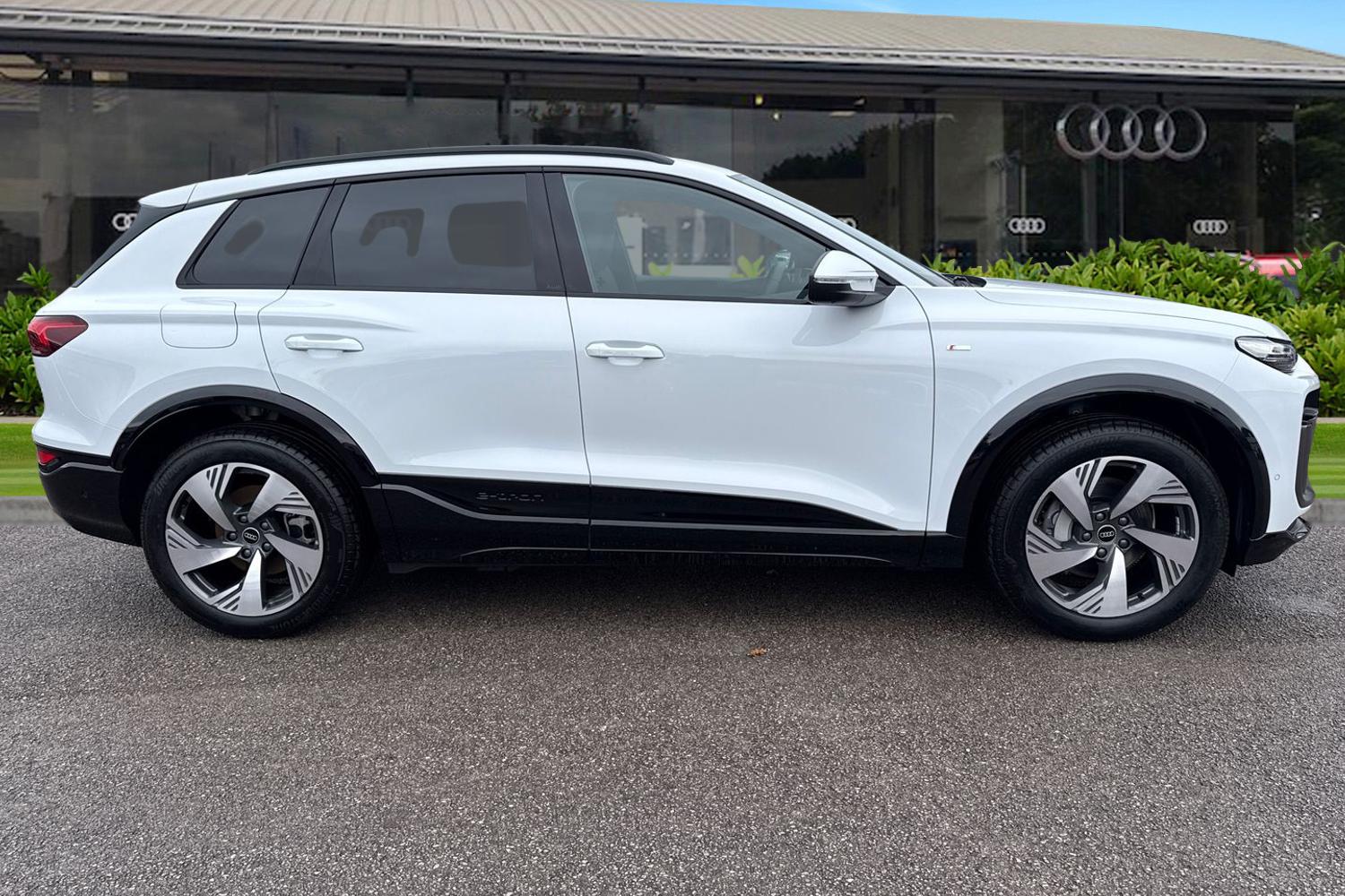 Used Audi Q6 e-tron 2025 for sale - 77194905: Photo 3