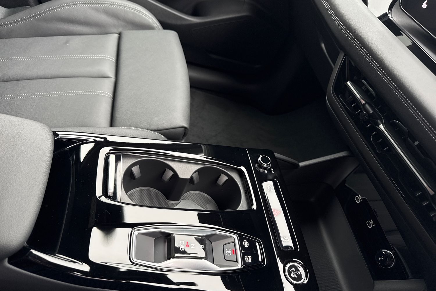 Used Audi Q6 e-tron 2025 for sale - 77194905: Photo 52