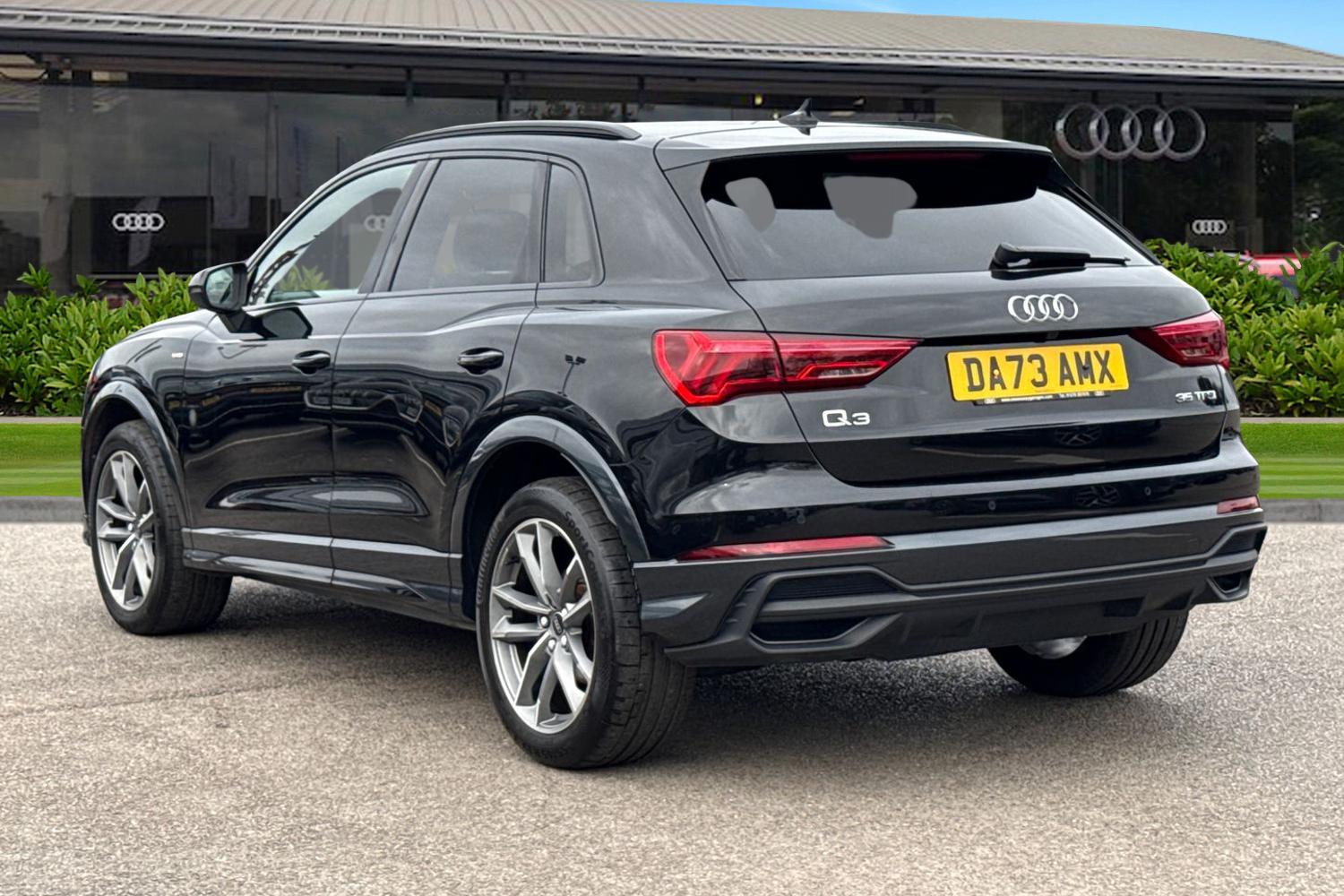 Used Audi Q3 2023 for sale - 78001671: Photo 2