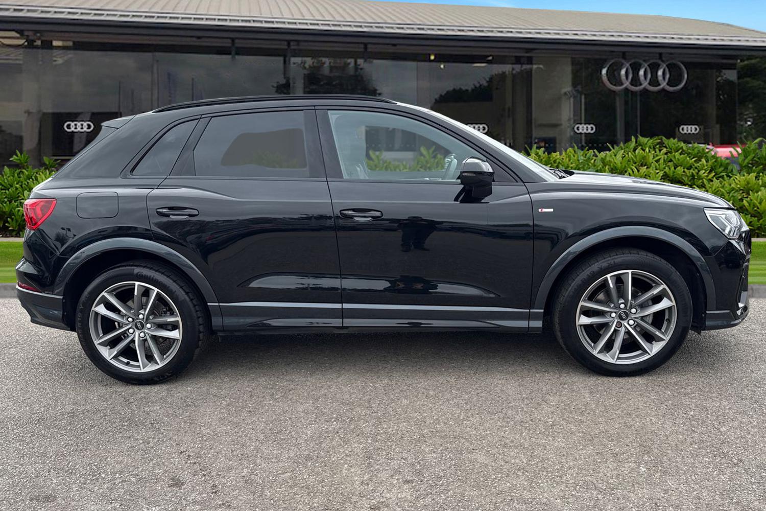 Used Audi Q3 2023 for sale - 78001671: Photo 3