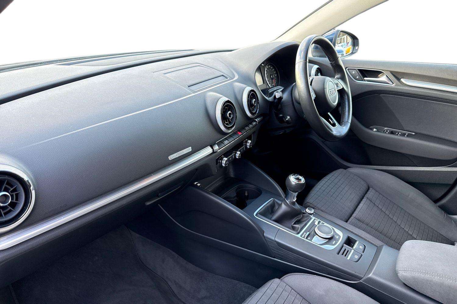 Used Audi A3 2017 for sale - 76576182: Photo 15
