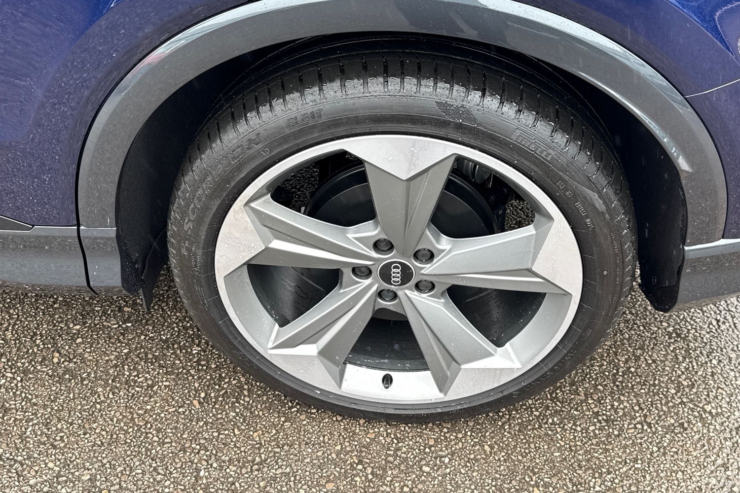 Used Audi Q4 e-tron 2025 for sale - 77165858: Photo 13