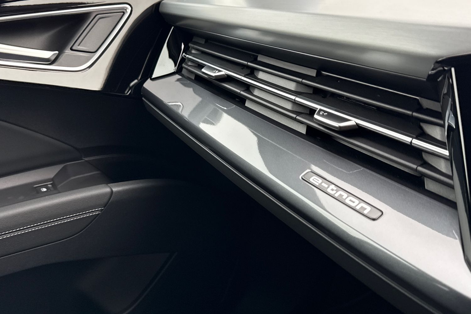 Used Audi Q4 e-tron 2025 for sale - 77165858: Photo 59