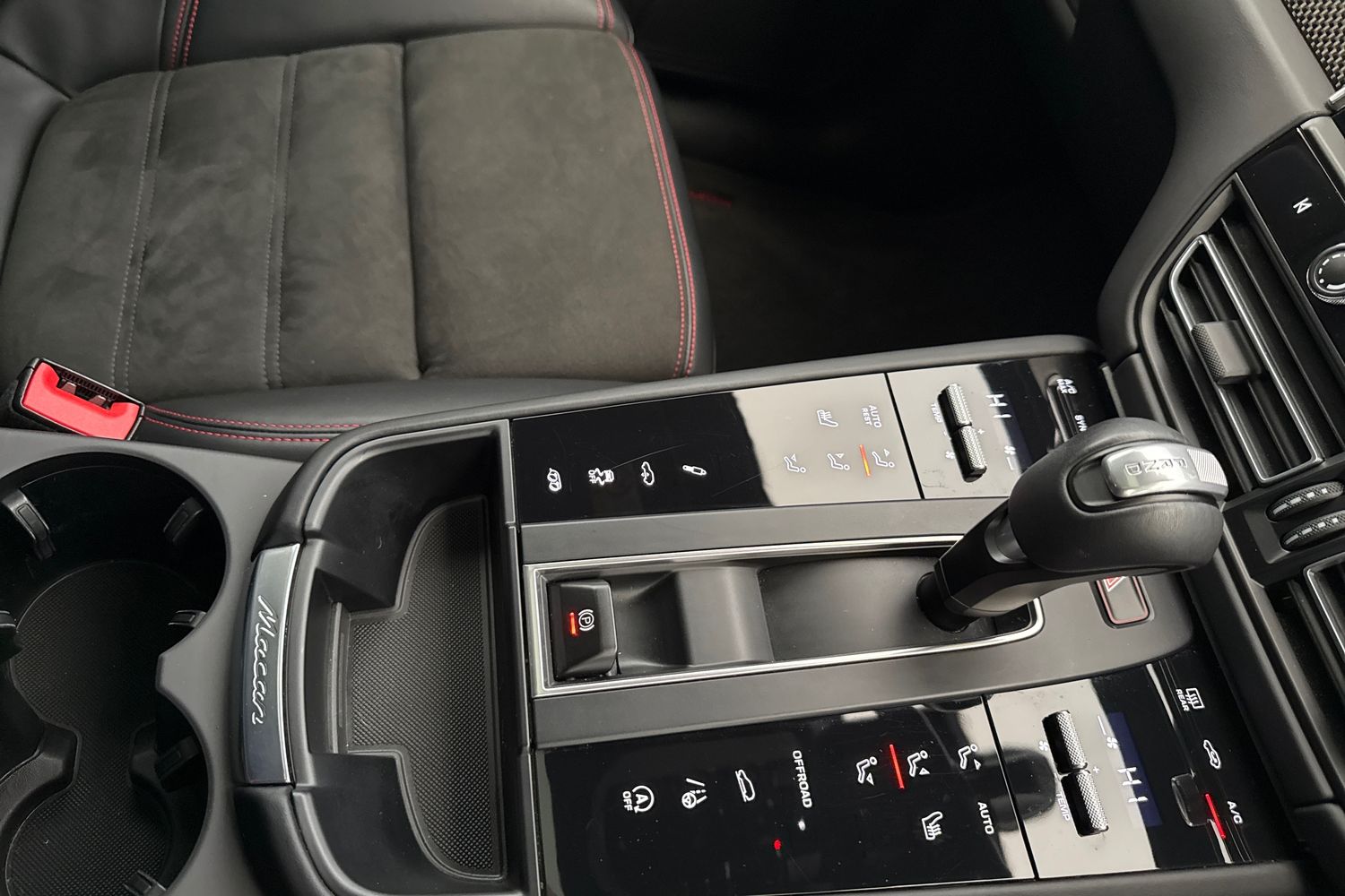 Used Porsche Macan 2024 for sale - 76590423: Photo 23