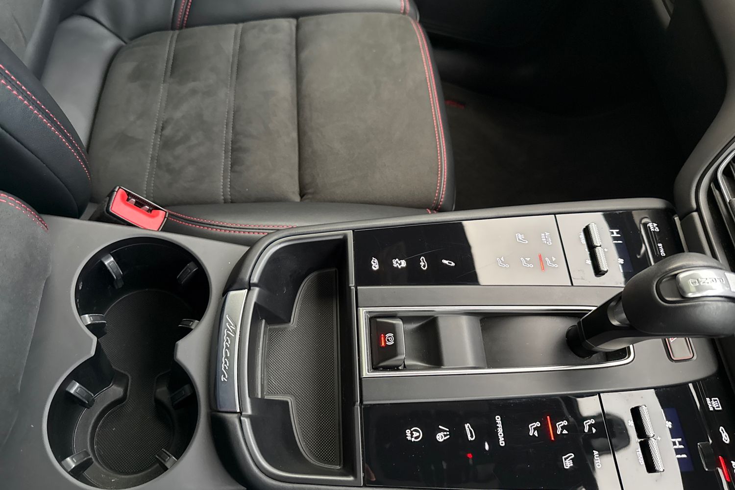 Used Porsche Macan 2024 for sale - 76590423: Photo 43