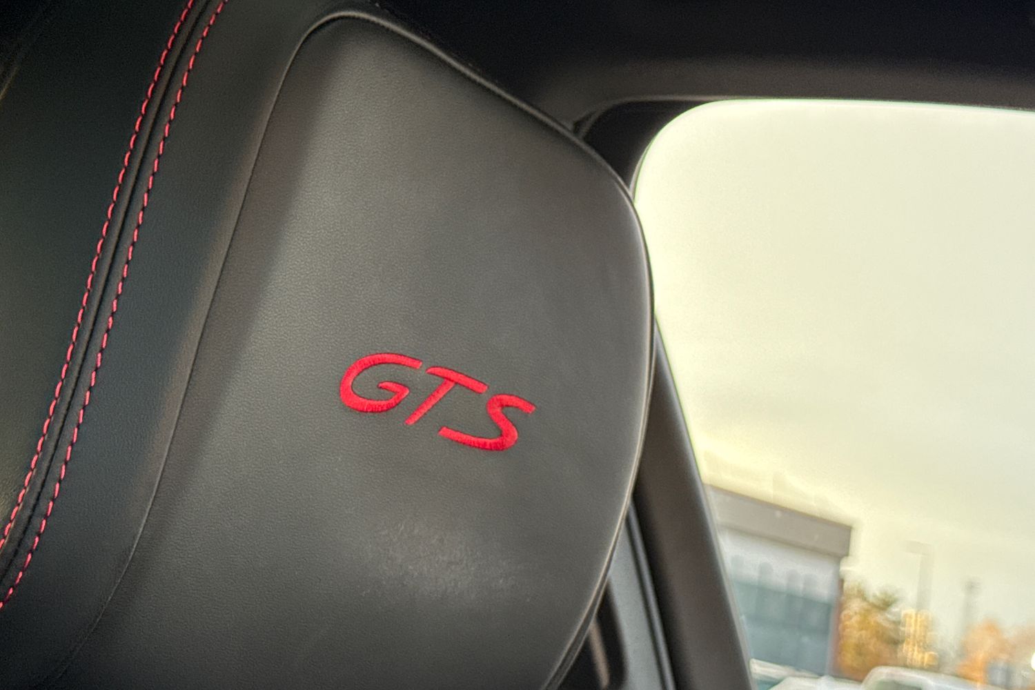 Used Porsche Macan 2024 for sale - 76590423: Photo 46