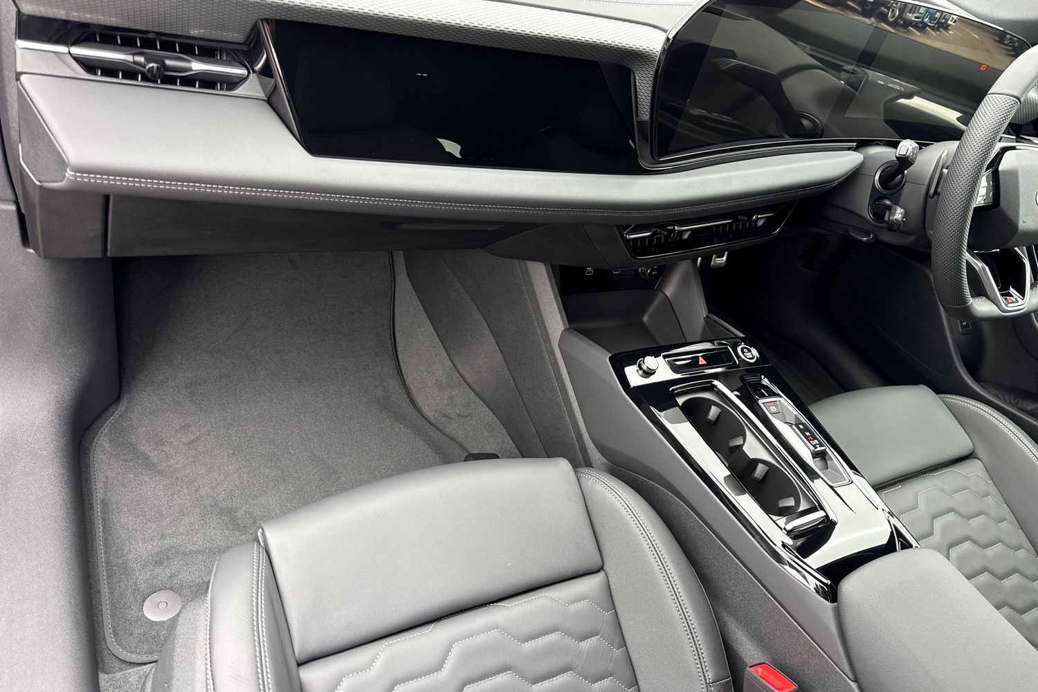 Used Audi A6 e-tron Avant 2025 for sale - 76445560: Photo 19