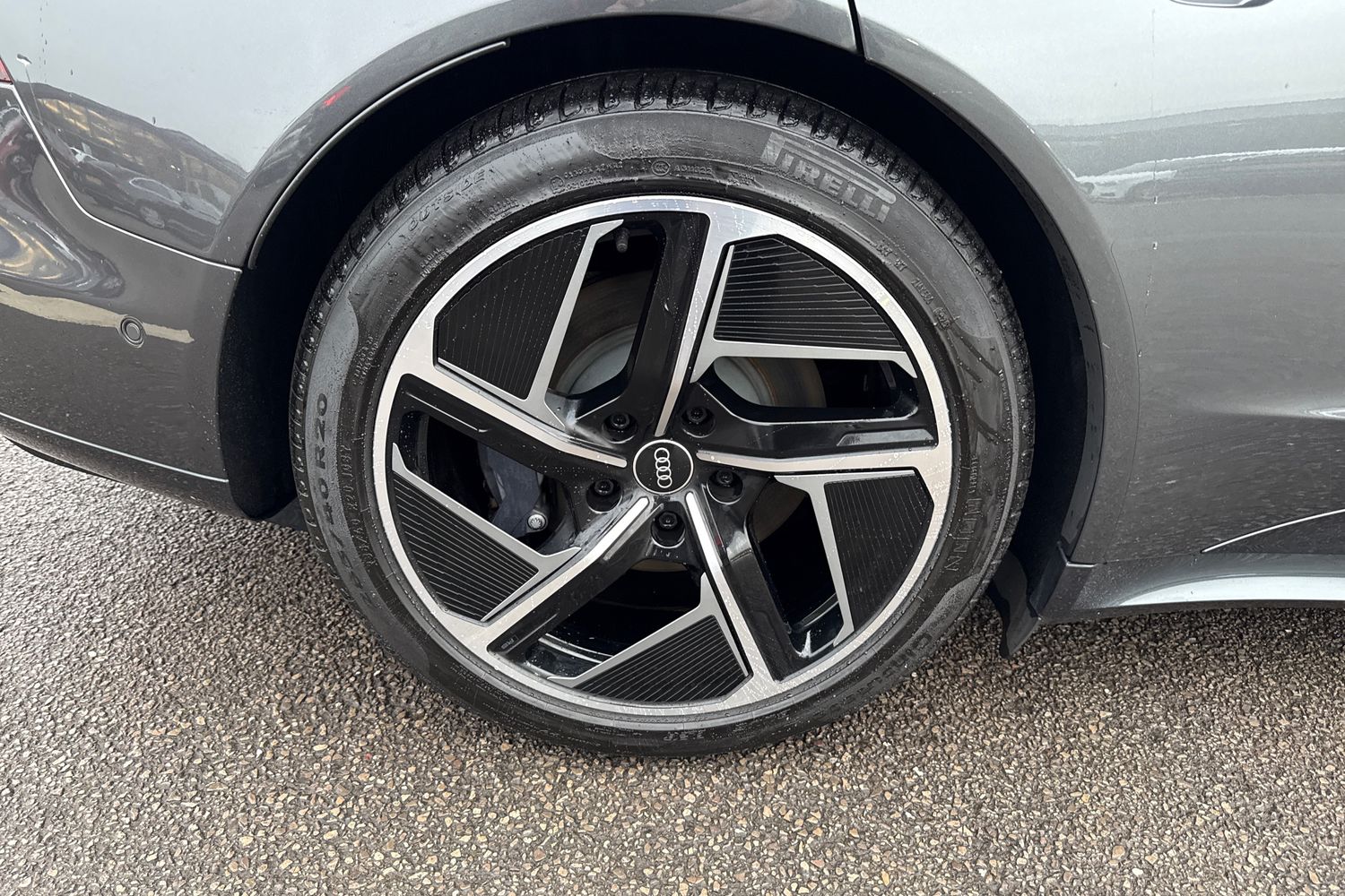 Used Audi e-tron GT 2021 for sale - 77415120: Photo 13