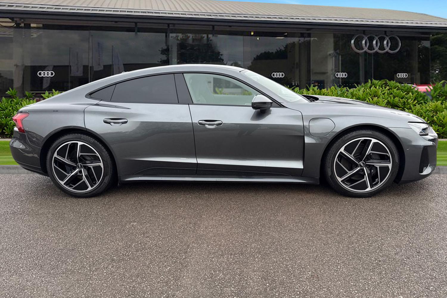 Used Audi e-tron GT 2021 for sale - 77415120: Photo 3