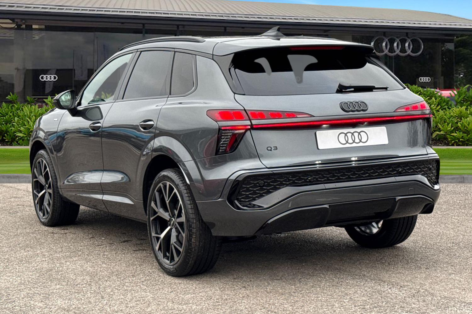 Used Audi Q3 2026 for sale - 77327508: Photo 2