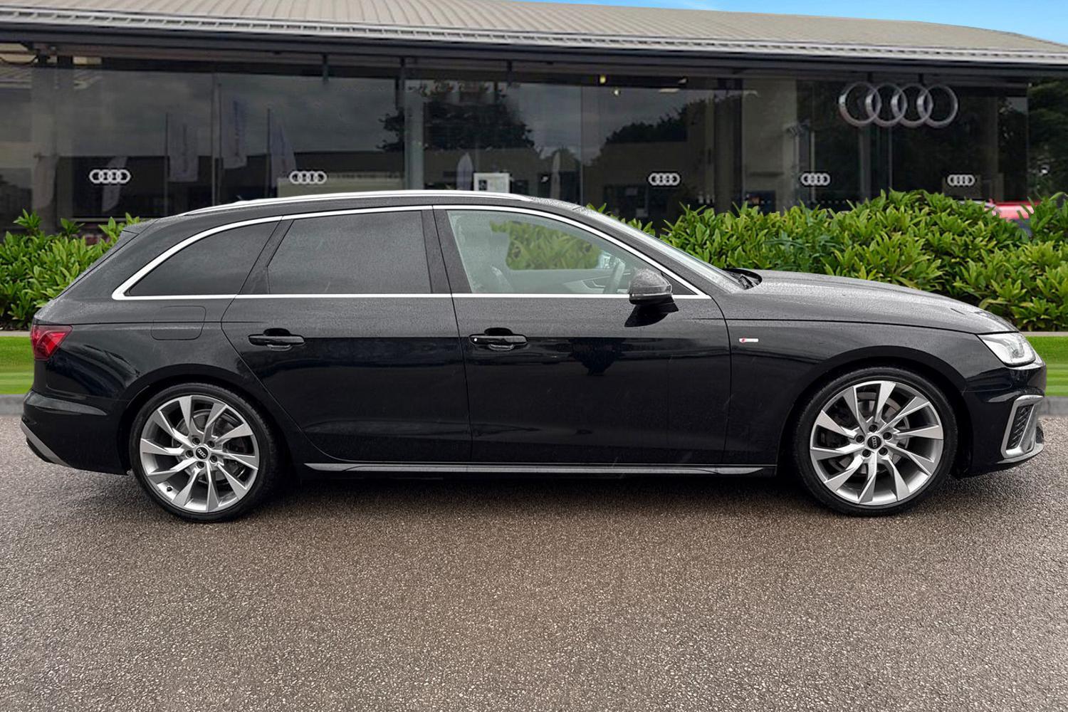 Used Audi A4 2023 for sale - 77692219: Photo 3