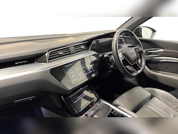 Used Audi e-tron 2021 for sale - 77764485: Photo