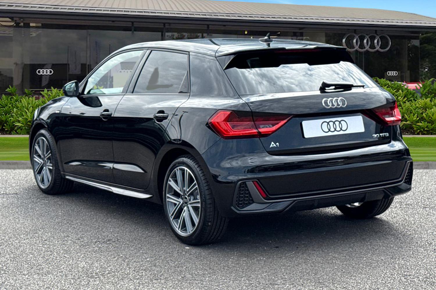 Used Audi A1 2025 for sale - 76170252: Photo 2
