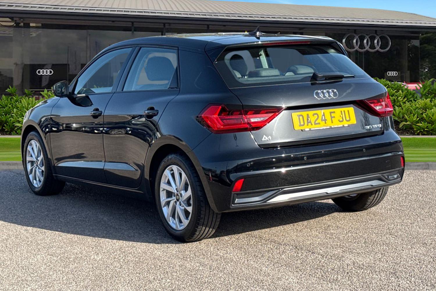 Used Audi A1 2024 for sale - 78163353: Photo 2