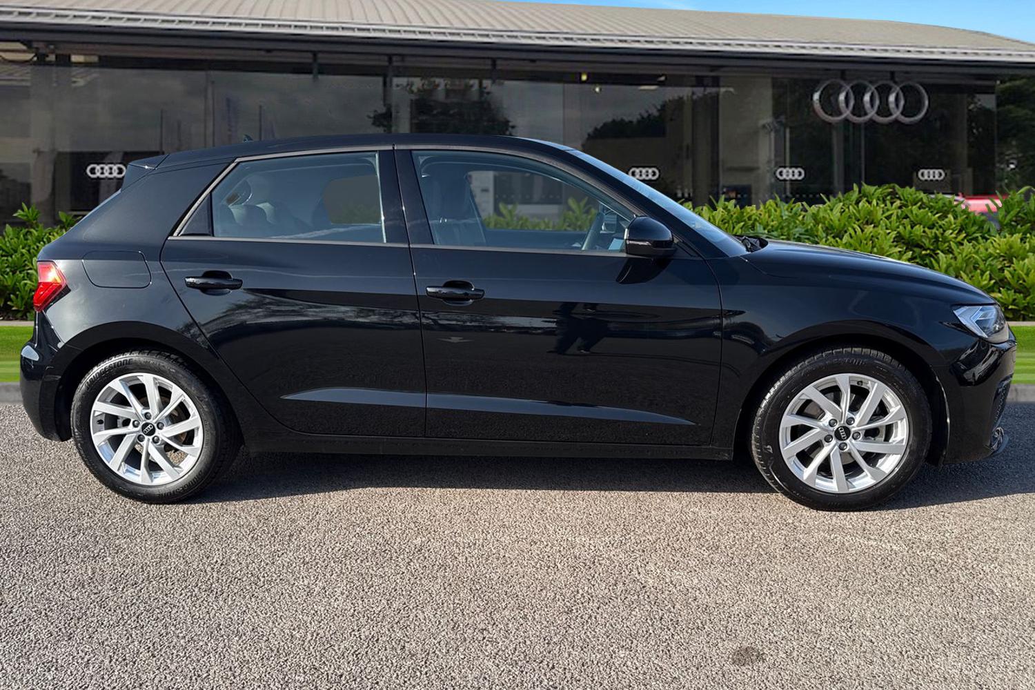 Used Audi A1 2024 for sale - 78163353: Photo 3