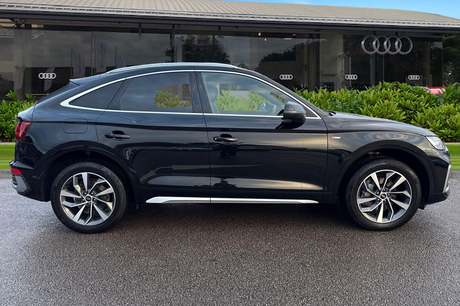 Used Audi Q5 2023 for sale - 76390867: Photo 3
