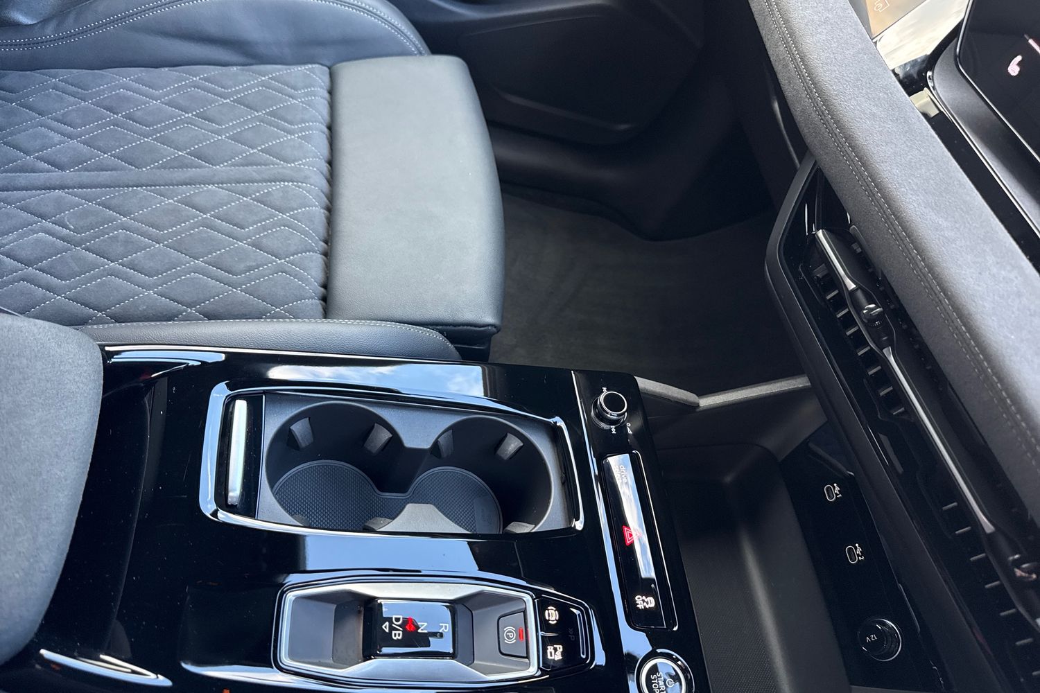 Used Audi Q6 e-tron 2026 for sale - 78038117: Photo 23