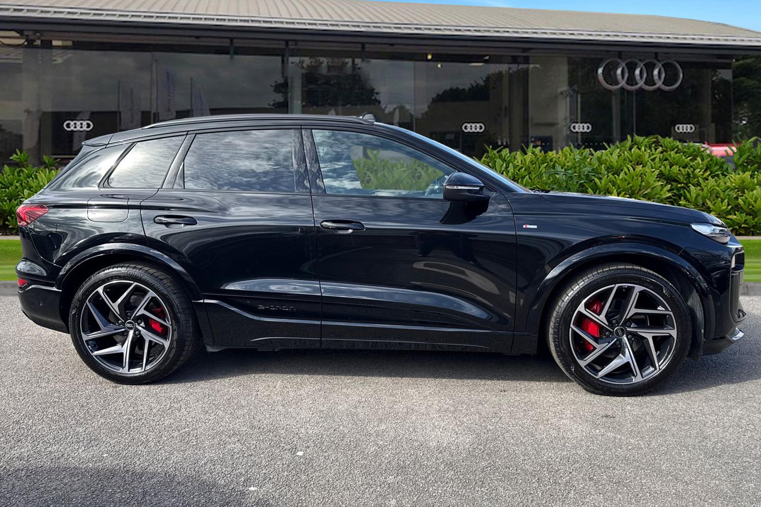 Used Audi Q6 e-tron 2026 for sale - 78038117: Photo 3