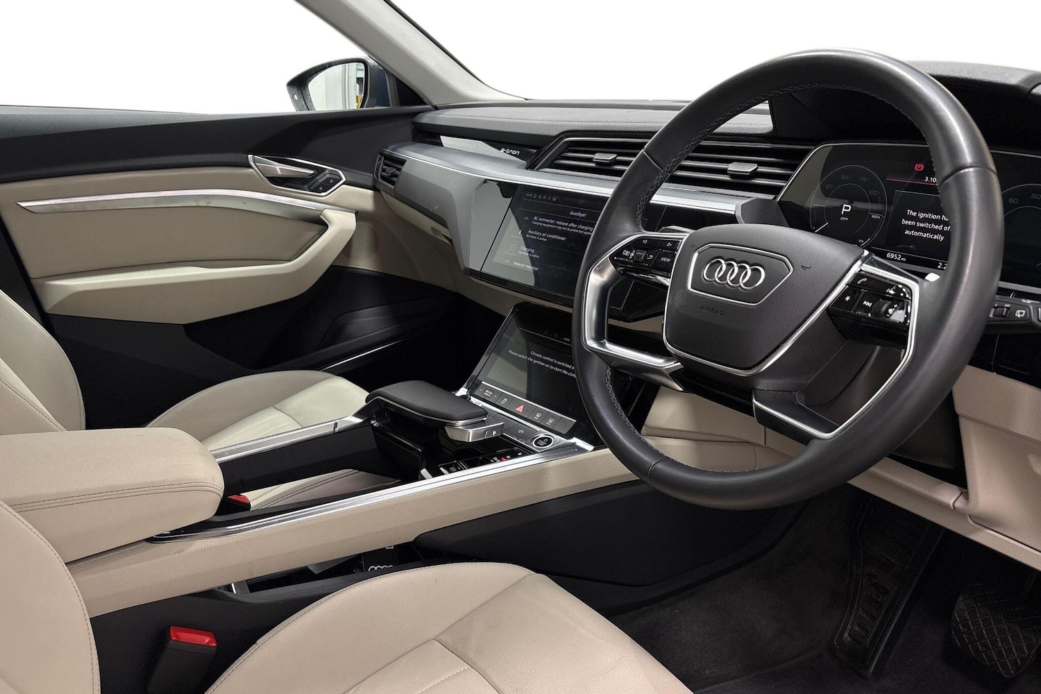 Used Audi Q8 2023 for sale - 77275444: Photo 7