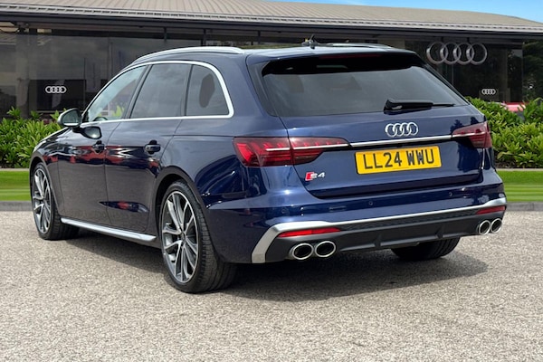 Used Audi S4 Avant 2024 for sale - 76047536: Photo 2