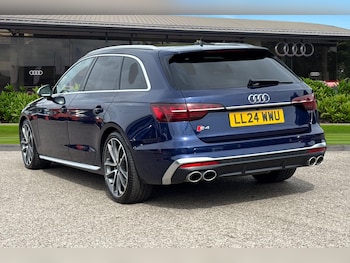 Used Audi S4 Avant 2024 for sale - 76047536: Photo 2