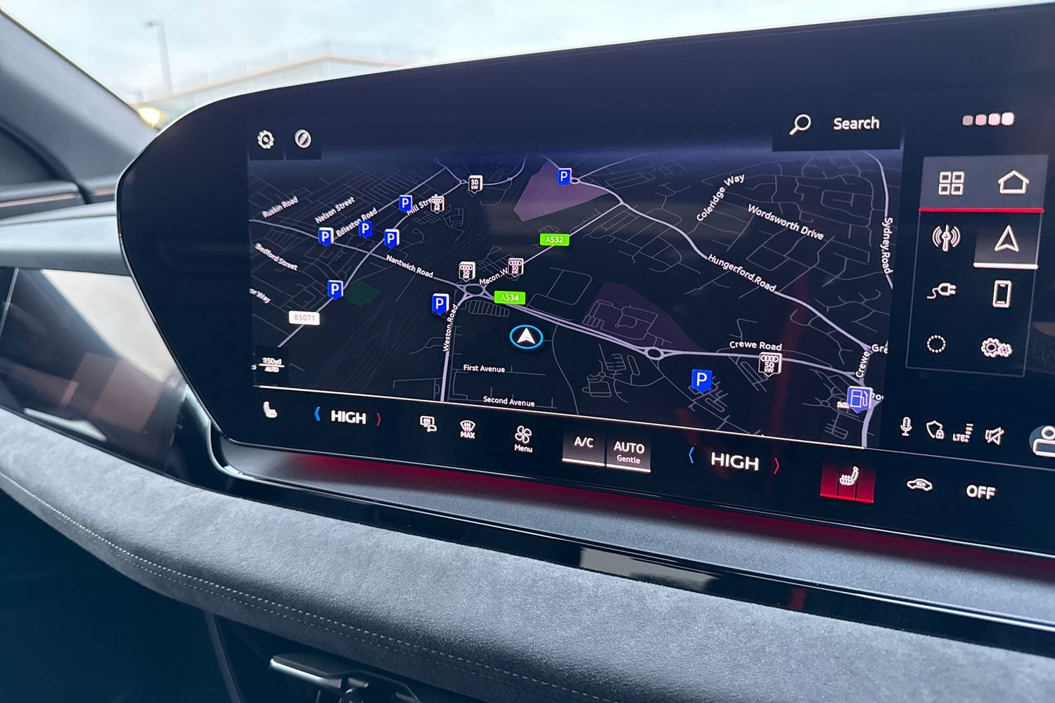 Used Audi Q6 e-tron 2026 for sale - 76711820: Photo 16