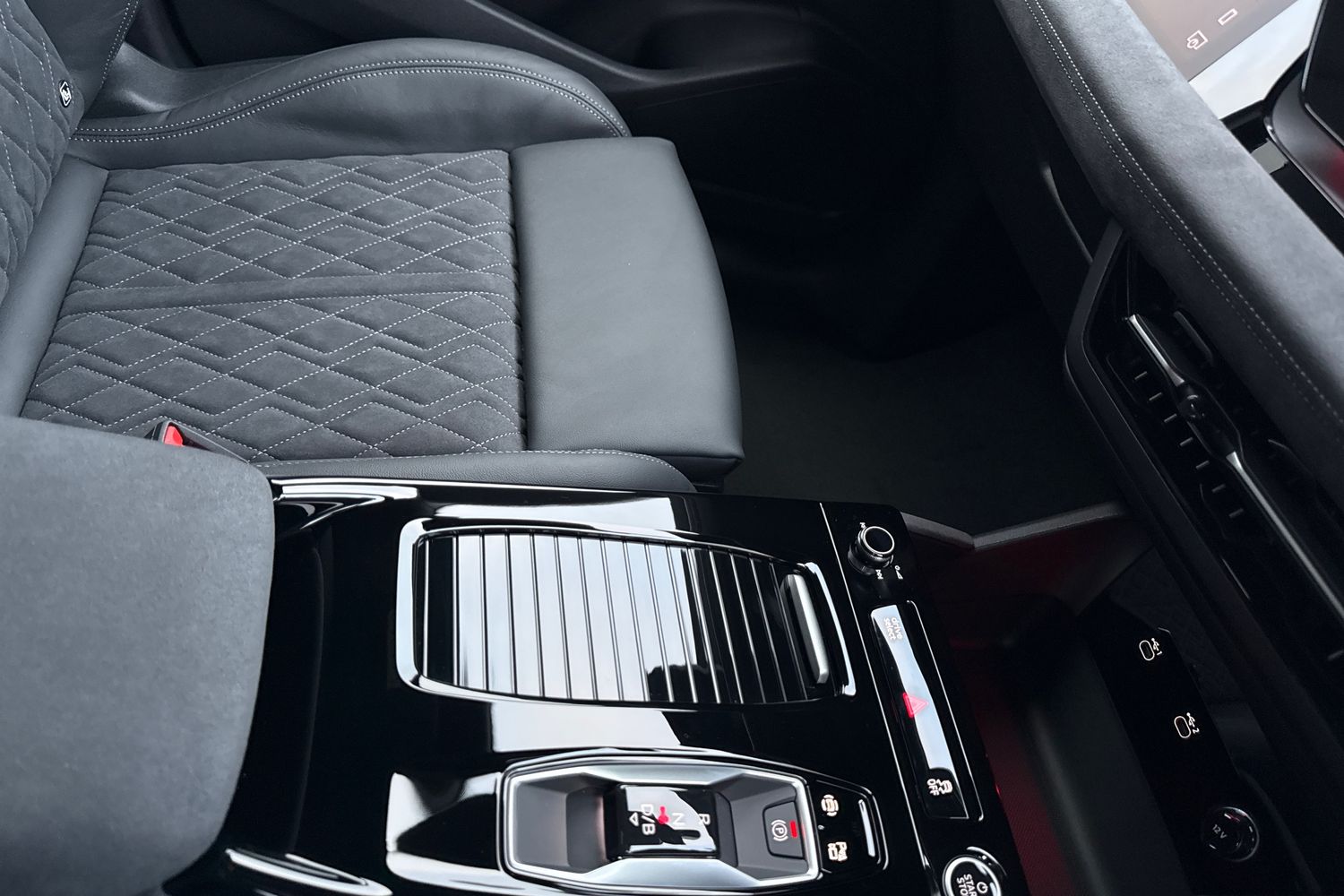 Used Audi Q6 e-tron 2026 for sale - 76711820: Photo 54