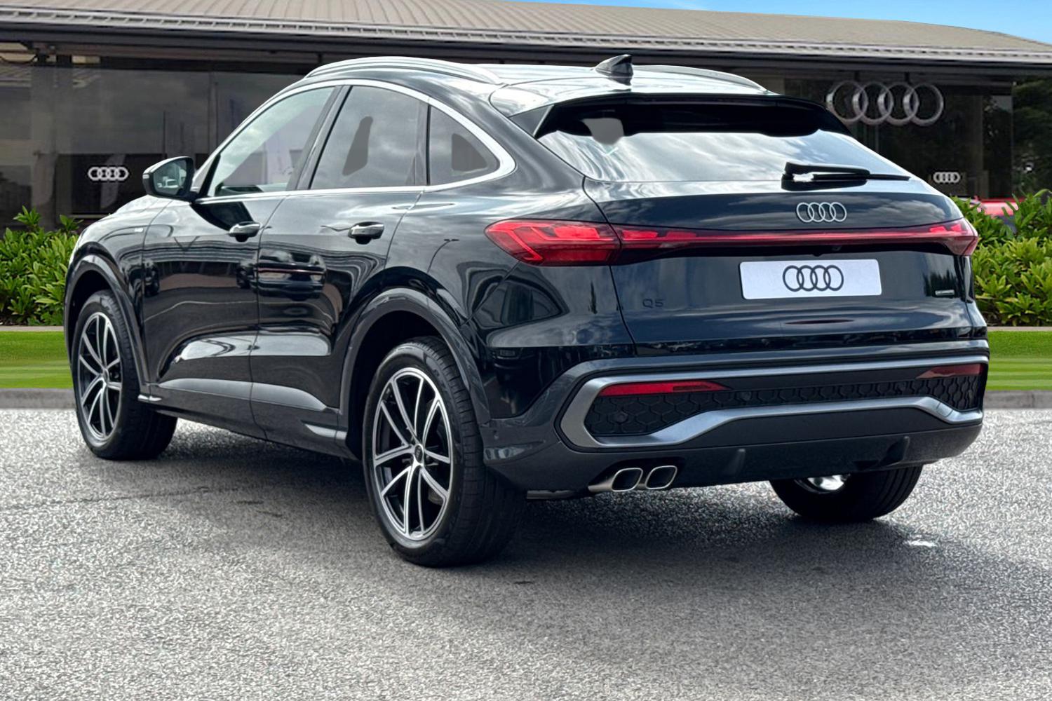 Used Audi Q5 2025 for sale - 76364570: Photo 2