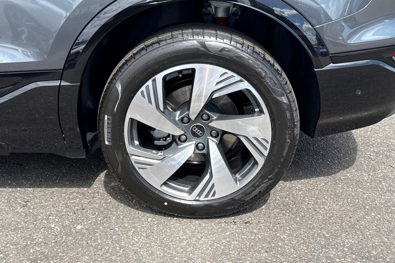 Used Audi Q6 e-tron 2025 for sale - 76697857: Photo 12