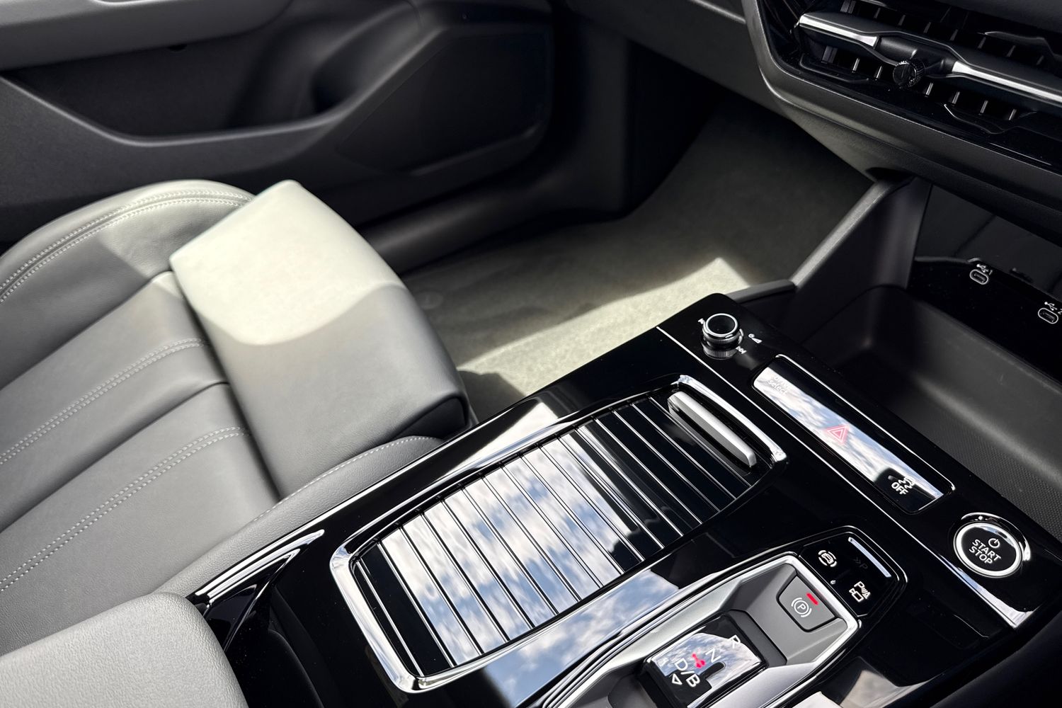 Used Audi Q6 e-tron 2025 for sale - 76697857: Photo 19