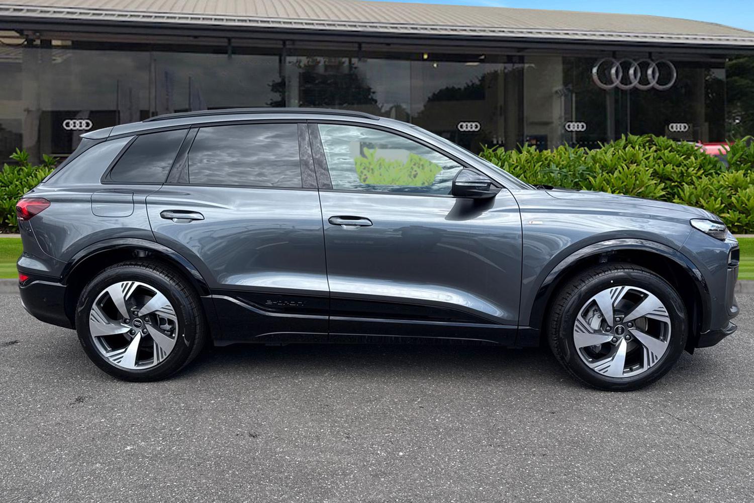 Used Audi Q6 e-tron 2025 for sale - 76697857: Photo 3
