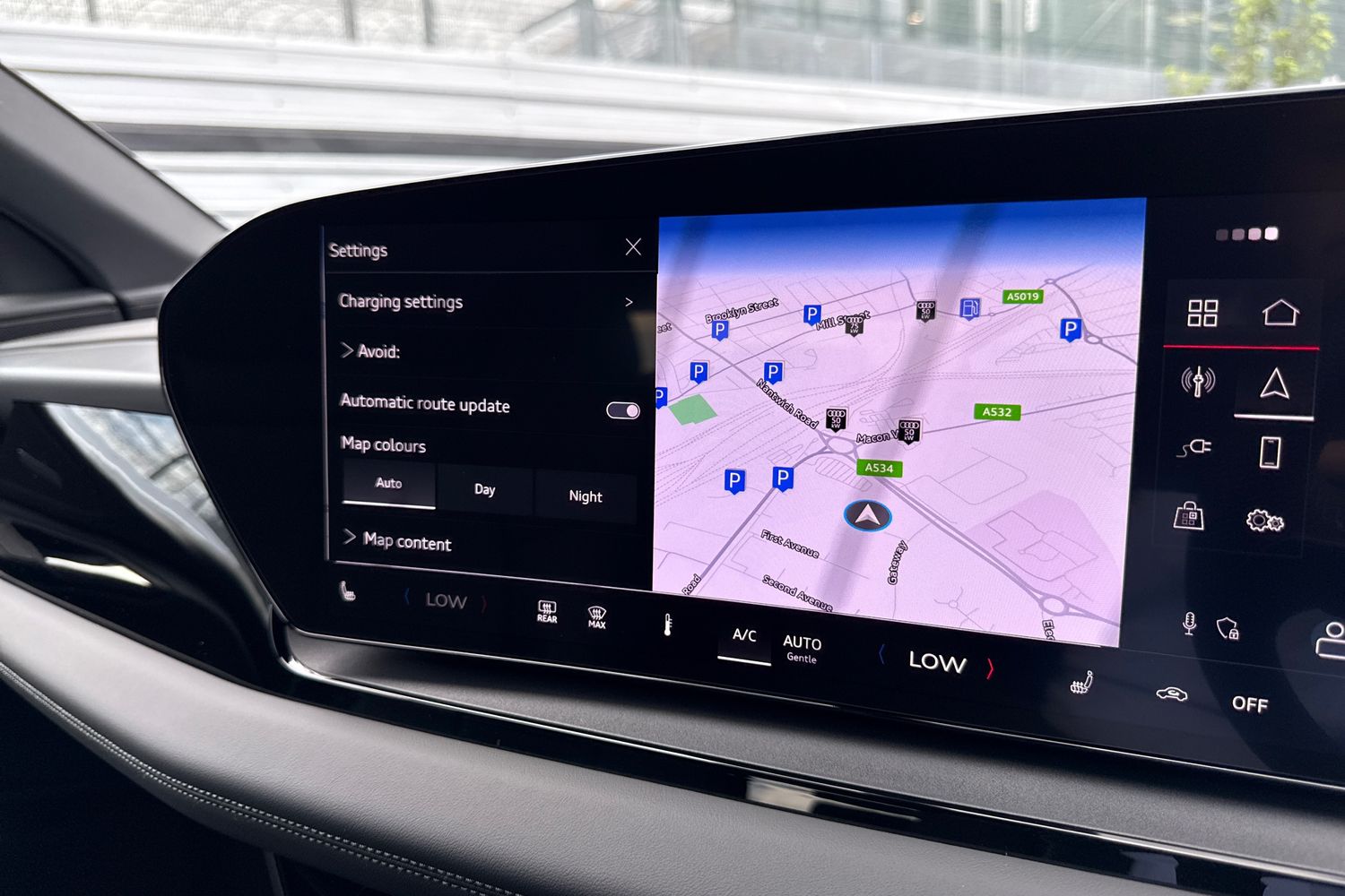 Used Audi Q6 e-tron 2025 for sale - 76697857: Photo 35