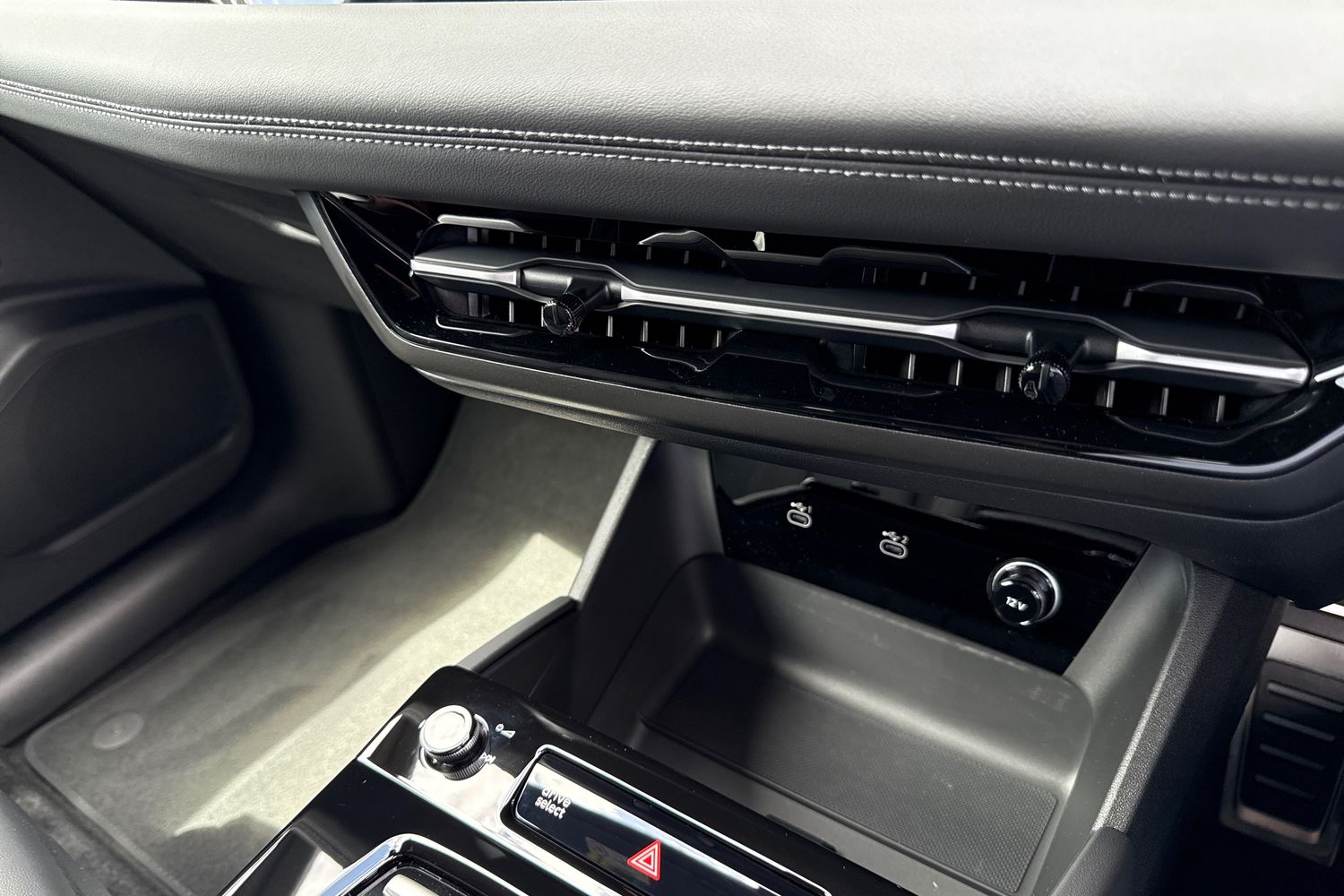 Used Audi Q6 e-tron 2025 for sale - 76697857: Photo 52