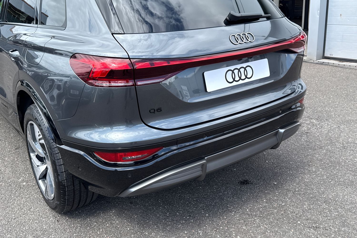 Used Audi Q6 e-tron 2025 for sale - 76697857: Photo 7