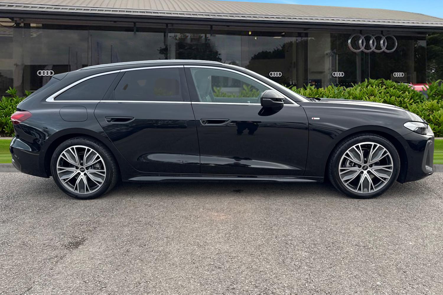 Used Audi A5 2025 for sale - 77270513: Photo 3