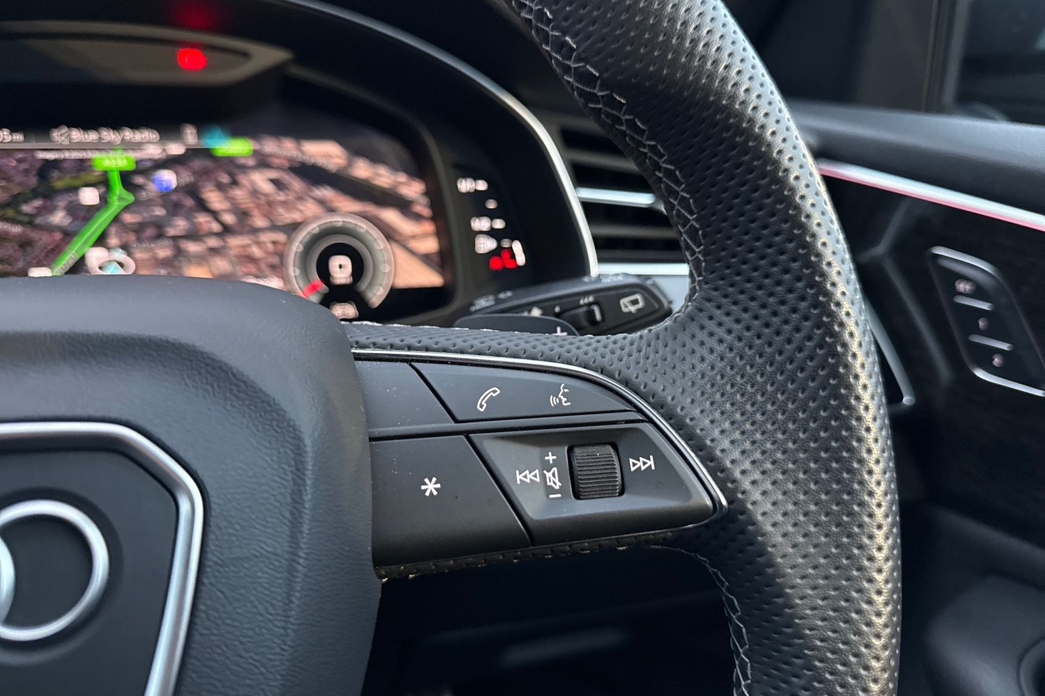 Used Audi Q8 2023 for sale - 77382786: Photo 26