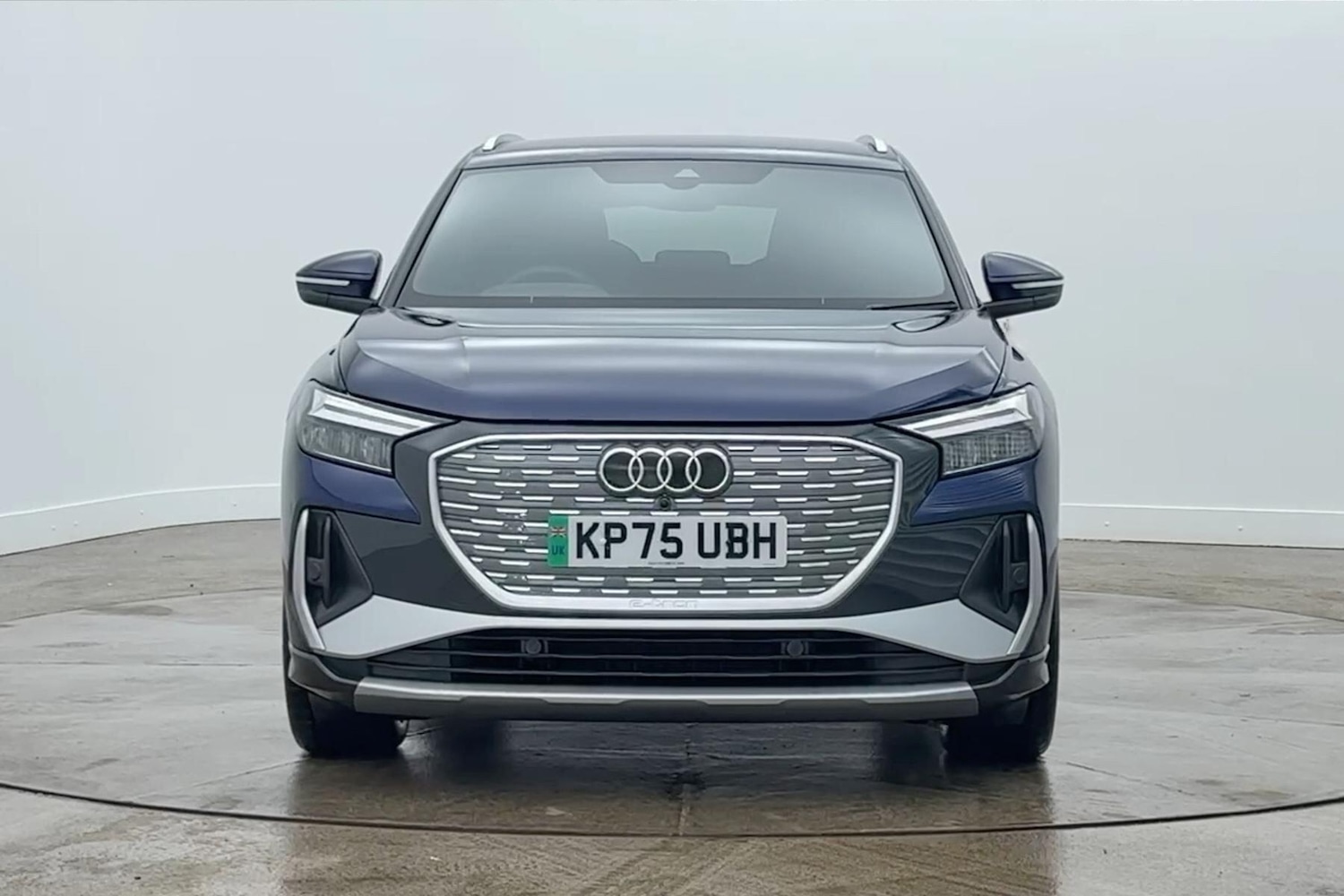 Used Audi Q4 e-tron 2025 for sale - 77340867: Photo 2