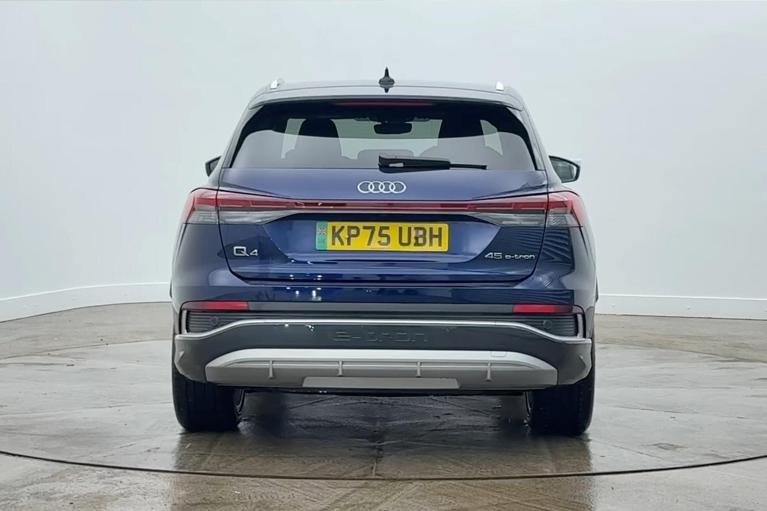 Used Audi Q4 e-tron 2025 for sale - 77340867: Photo 4