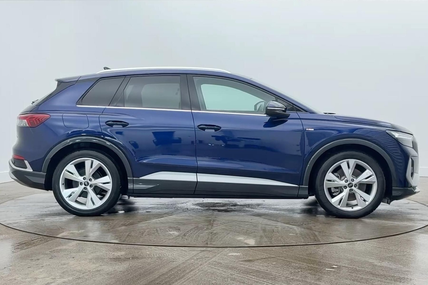 Used Audi Q4 e-tron 2025 for sale - 77340867: Photo 6