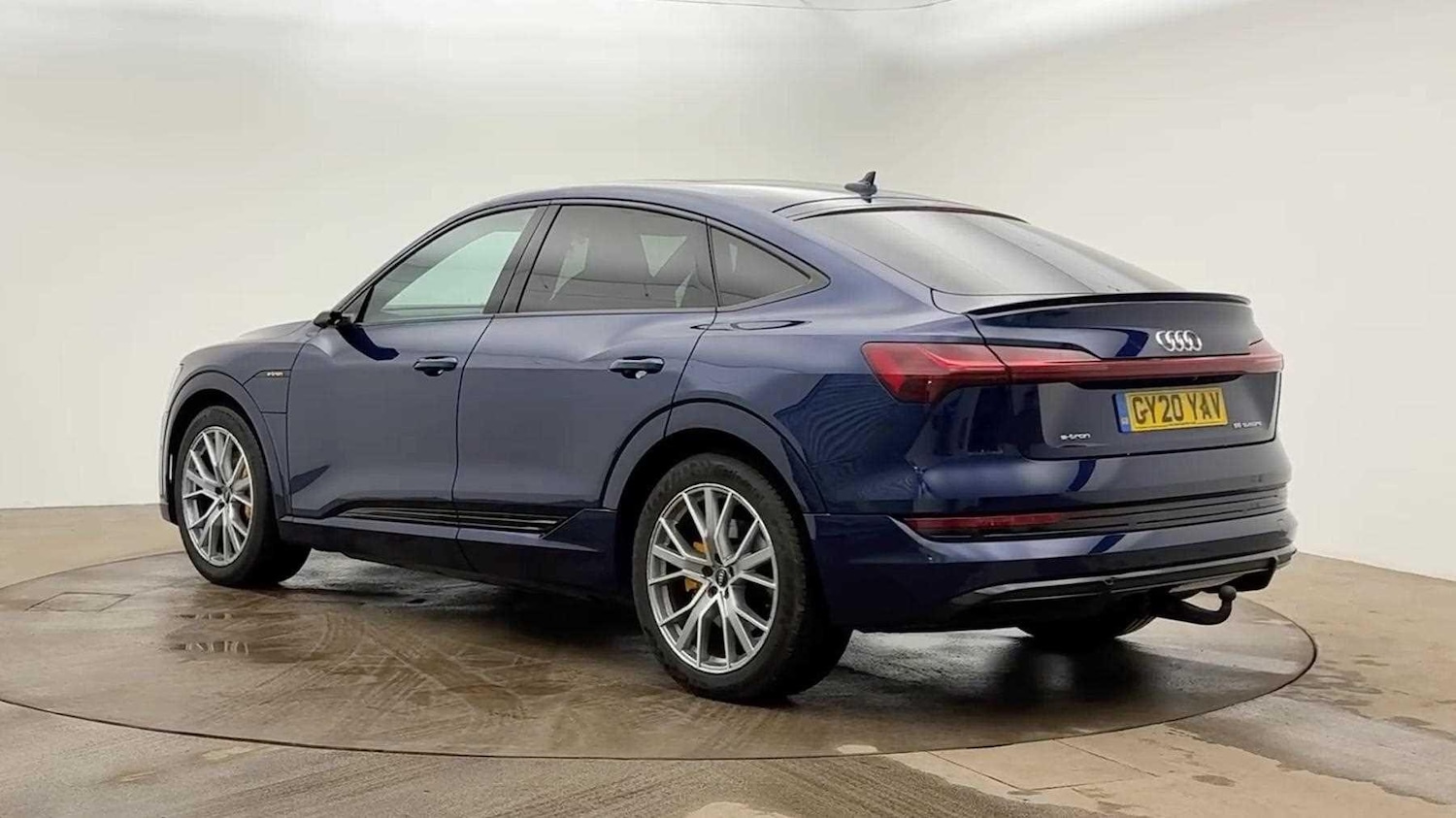 Used Audi e-tron 2020 for sale - 77382336: Photo 2