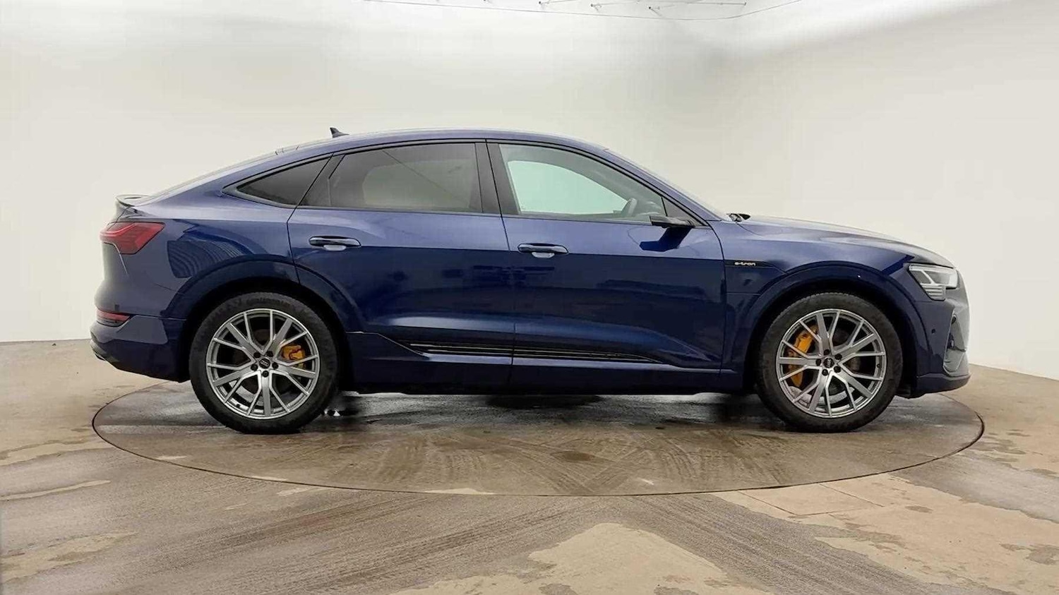 Used Audi e-tron 2020 for sale - 77382336: Photo 3