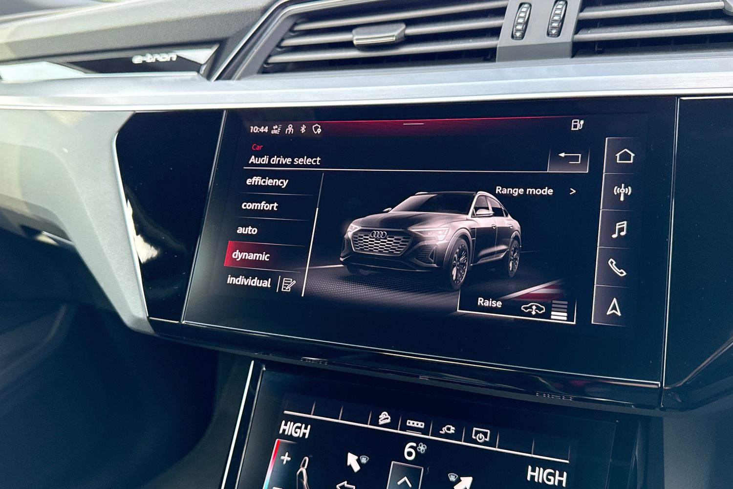 Used Audi Q8 e-tron 2023 for sale - 77236054: Photo 47