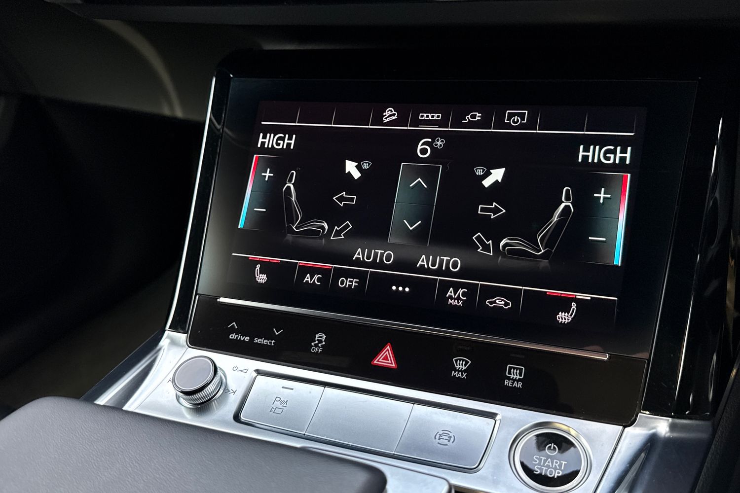 Used Audi Q8 e-tron 2023 for sale - 77236054: Photo 53