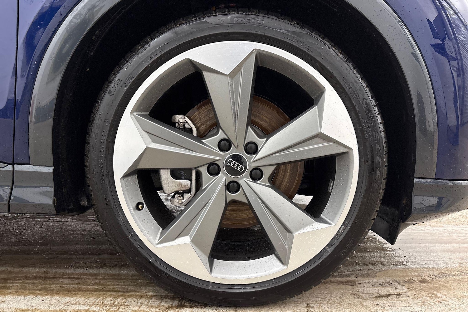 Used Audi Q4 e-tron 2025 for sale - 77546572: Photo 6