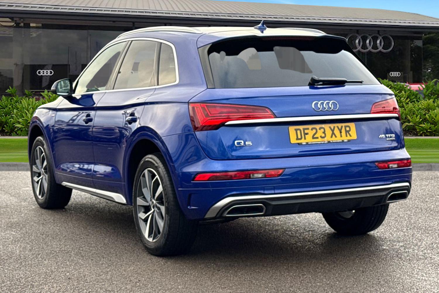 Used Audi Q5 2023 for sale - 76739627: Photo 2