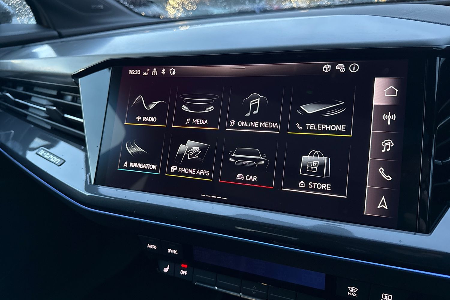 Used Audi Q4 e-tron 2025 for sale - 76670341: Photo 32